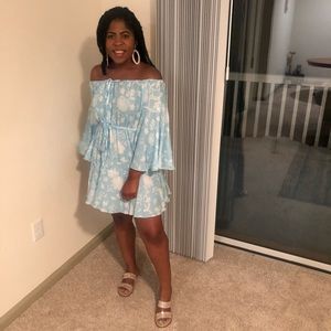 Dress with bell sleeves